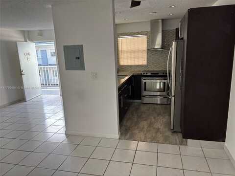 221 Meridian Ave, Miami Beach, FL 33139