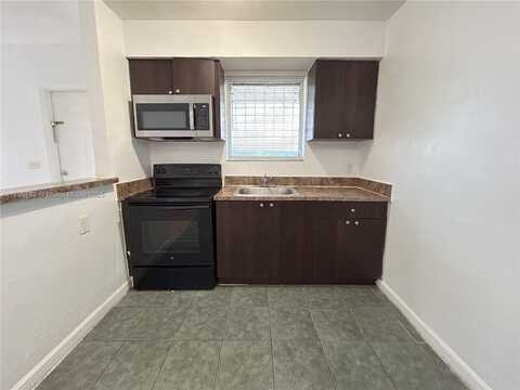 661 NE 86th St, Miami, FL 33138