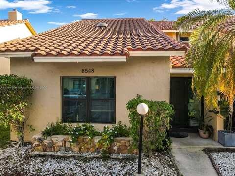 8548 Shadow Ct, Coral Springs, FL 33071