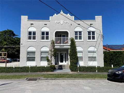 3237 SW 4th St, Miami, FL 33135