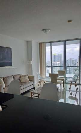 79 SW 12th St, Miami, FL 33130