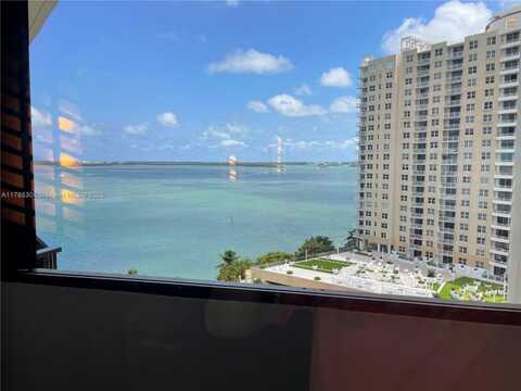 520 Brickell Key Dr, Miami, FL 33131