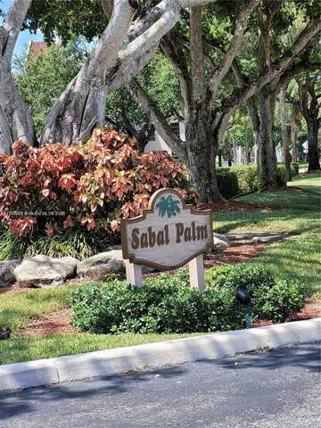 9501 Seagrape Dr, Davie, FL 33324