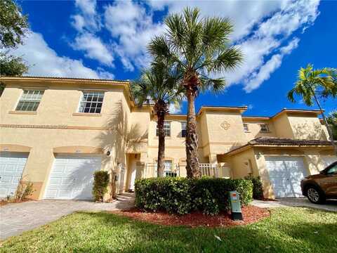 895 NW 170th Ter, Pembroke Pines, FL 33028