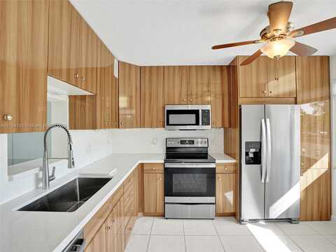 3501 Bimini Ln, Coconut Creek, FL 33066