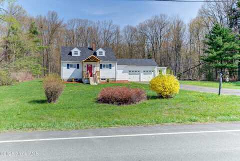 1687 County Highway, Perth, NY 12010
