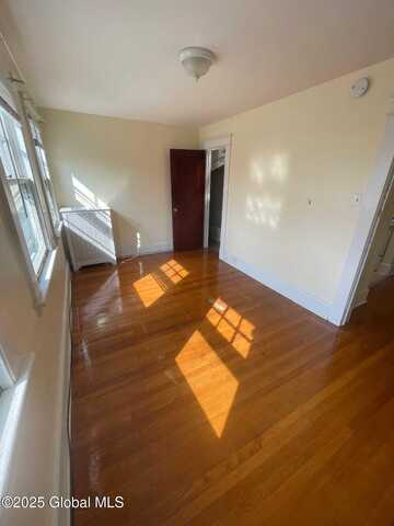 246 New Scotland Ave. Apt#1, Albany, NY 12201