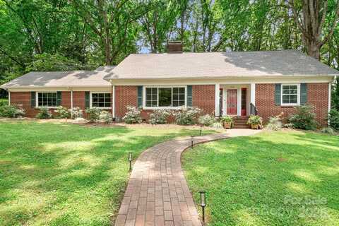 329 N Oakwood Drive, Statesville, NC 28677