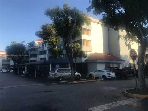 8205 SW 152nd Ave, Miami, FL 33193