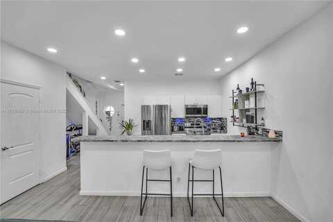 2307 Washington St, Hollywood, FL 33020