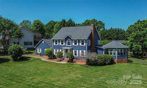 106 Chatworth Lane, Mooresville, NC 28117