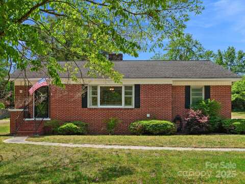 613 W Pine Street, Kershaw, SC 29067