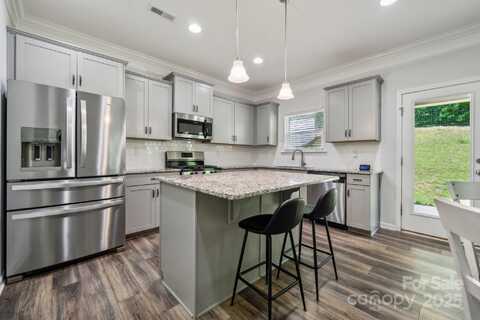 117 Cramerton Mills Parkway, Cramerton, NC 28032
