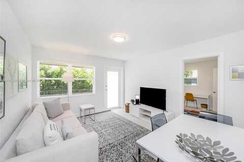 6210 SW 59th Pl, South Miami, FL 33143