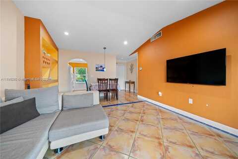 14054 SW 53rd Ter, Miami, FL 33175
