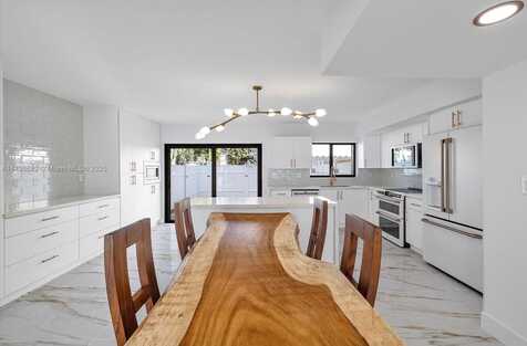 16449 NE 26th Ave, North Miami Beach, FL 33160