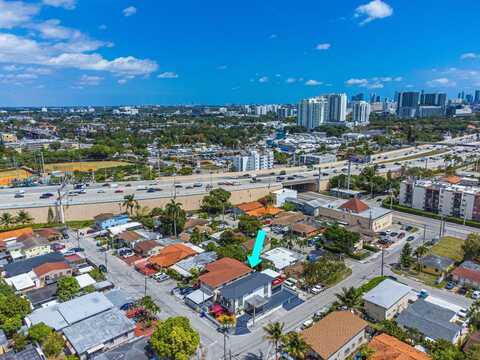901 NW 22nd Pl, Miami, FL 33125
