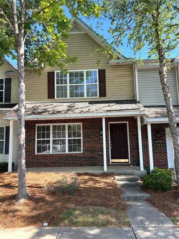 17053 Turning Stick Court, Charlotte, NC 28213