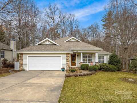 196 Eagle Chase Lane, Etowah, NC 28729