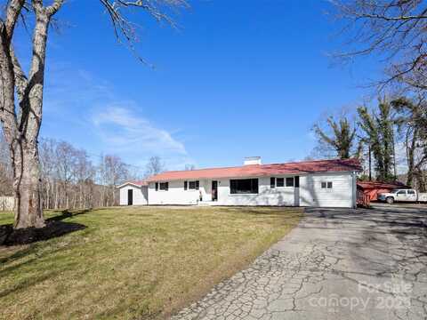 52 Baby Jane Lane, Hendersonville, NC 28792