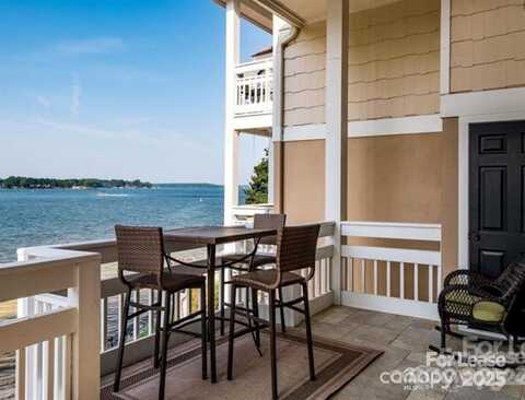 17925 Kings Point Drive, Cornelius, NC 28031