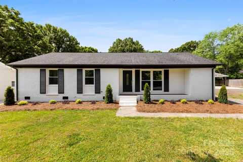 1316 Fox Run Drive, Charlotte, NC 28212