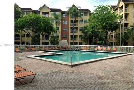 8343 Lake Dr, Doral, FL 33166