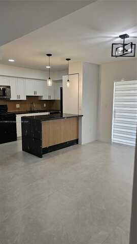 8401 SW 107th Ave, Miami, FL 33173