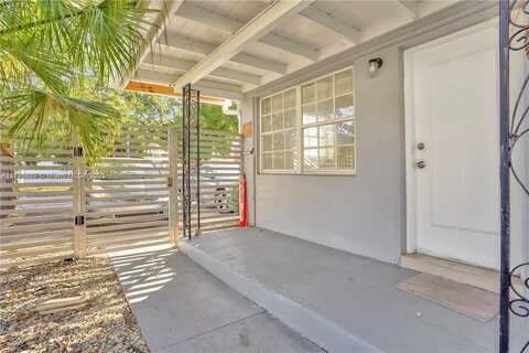 551 NE 61st St, Miami, FL 33137