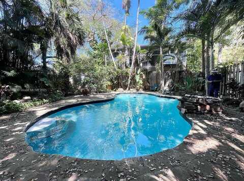 3161 Day Ave, Miami, FL 33133