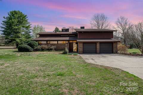 190 Country Drive, Statesville, NC 28625