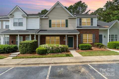 1720 Forest Side Lane, Charlotte, NC 28213