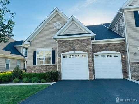 12 Gables Way, Monroe, NJ 08831