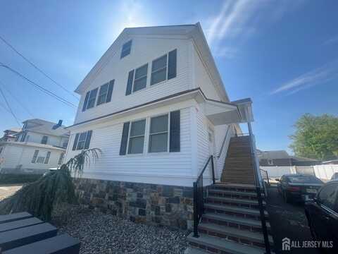 16 E Kupsch Street, Sayreville, NJ 08872