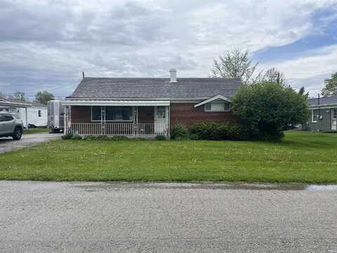 607 W Newton Street, Winchester, IN 47394