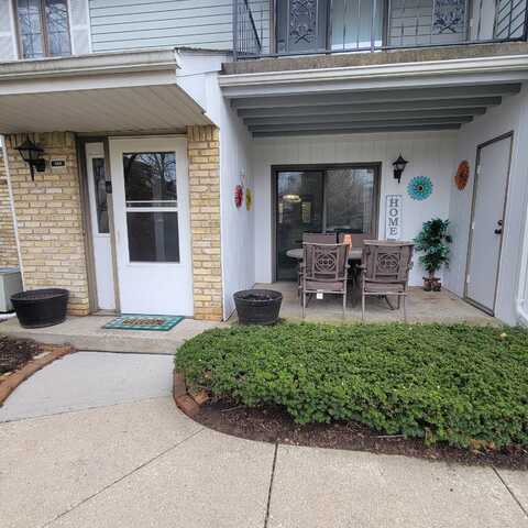 1443 Fox Tail Dr, Mount Pleasant, WI 53406