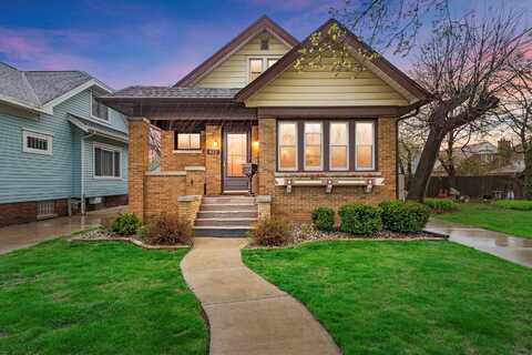 612 Romayne Ave, Racine, WI 53402