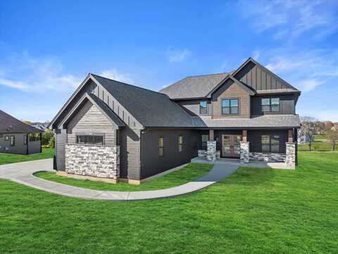 N59 W27328 Autumn Ct, Lisbon, WI 53089