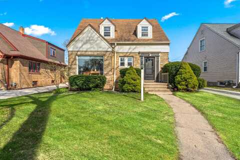 5142 N Shoreland Ave, Whitefish Bay, WI 53217