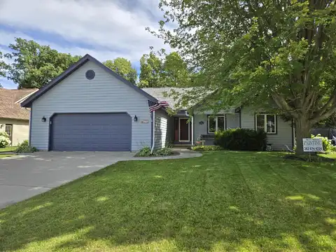 499 Gavin Pkwy, Kewaskum, WI 53040
