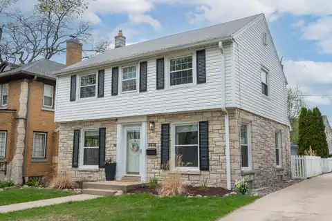 2835 N Hartung Ave, Milwaukee, WI 53210