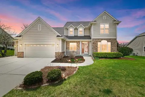 220 Howell Ave, Waukesha, WI 53188