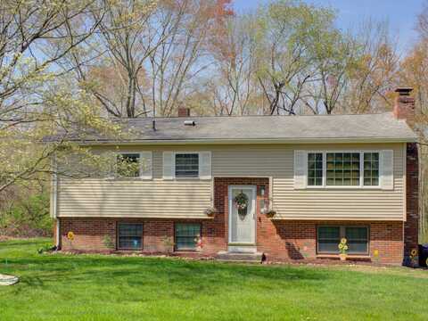 470 Roode Road, Griswold, CT 06351