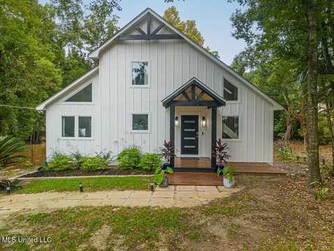 504 Forest Hill Drive, Ocean Springs, MS 39564