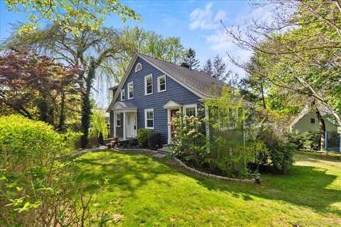 203 Ridgewood Avenue, Hamden, CT 06517