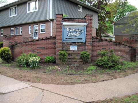 11 Camelot Drive, Bloomfield, CT 06002