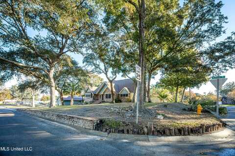 446 Melissa Drive, Biloxi, MS 39531