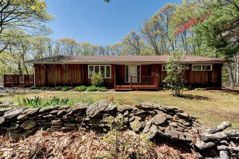 1037 Bartholomew Road, Middletown, CT 06457