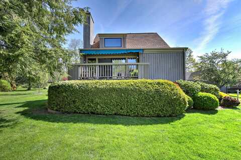 43 Buckskin Lane, Stratford, CT 06614