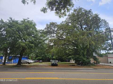 0 Pass Road, Biloxi, MS 39531